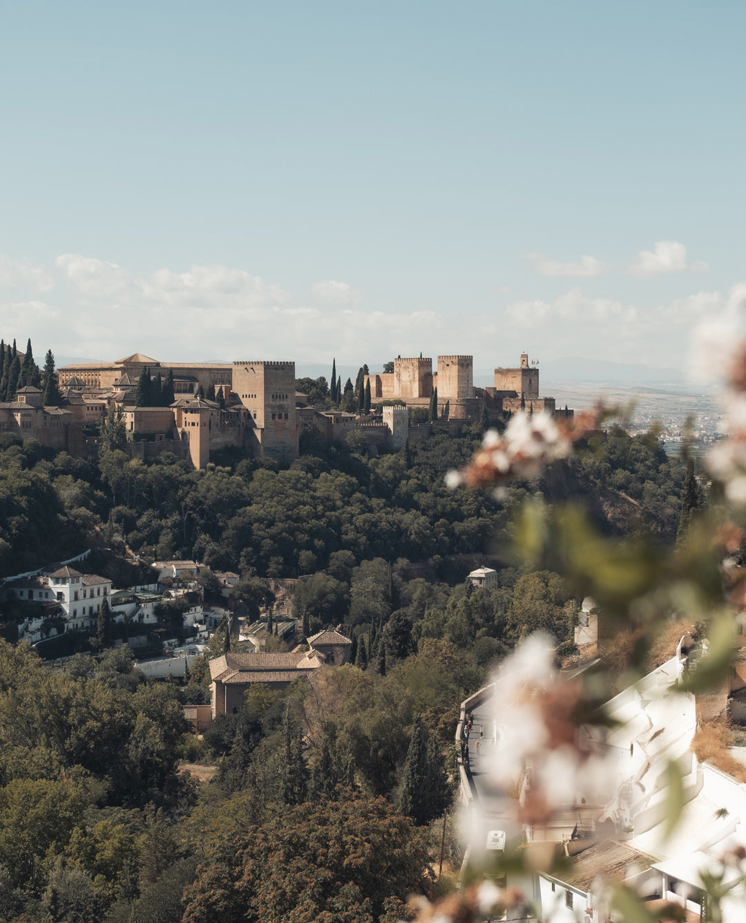 Guía de viaje de Granada, Le Periplo Weekender, recomendaciones para una escapada a Granada, Viaja a Andalucía, España, Viaja a Granada, Recomendaciones sobre gastronomía y barrios en Granada, La Alhambra de Granada, Guía recorrido. Guía de viaje Granada, Guía de Granada